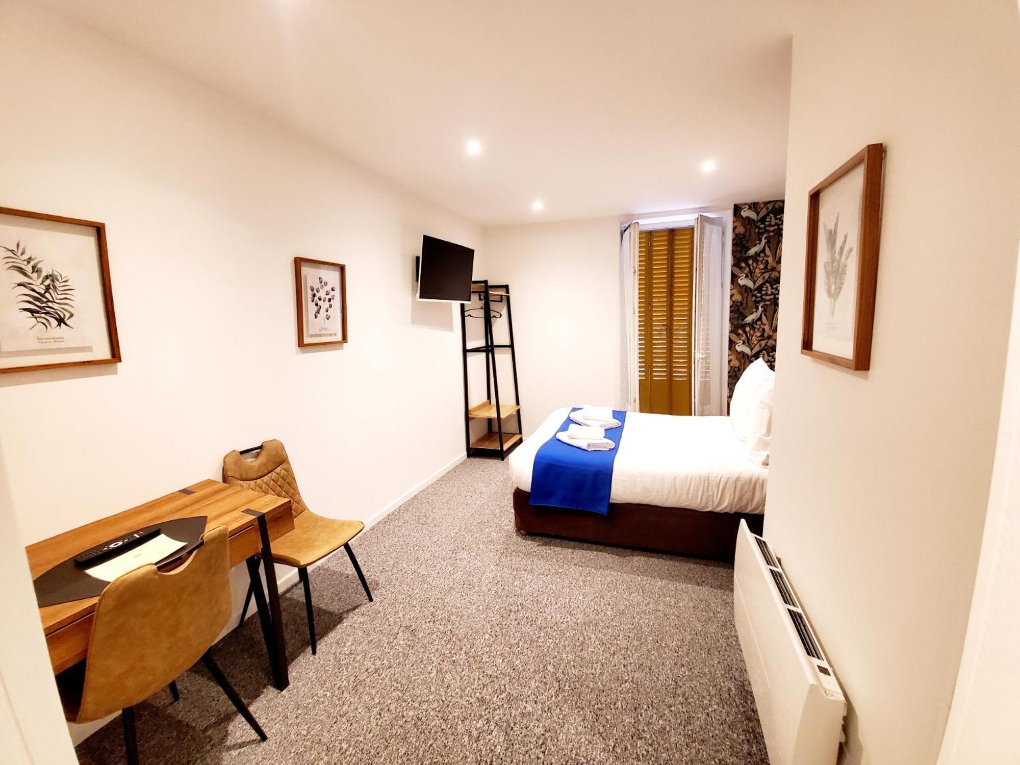 Logis Hotel Belle Etoile Виши Екстериор снимка