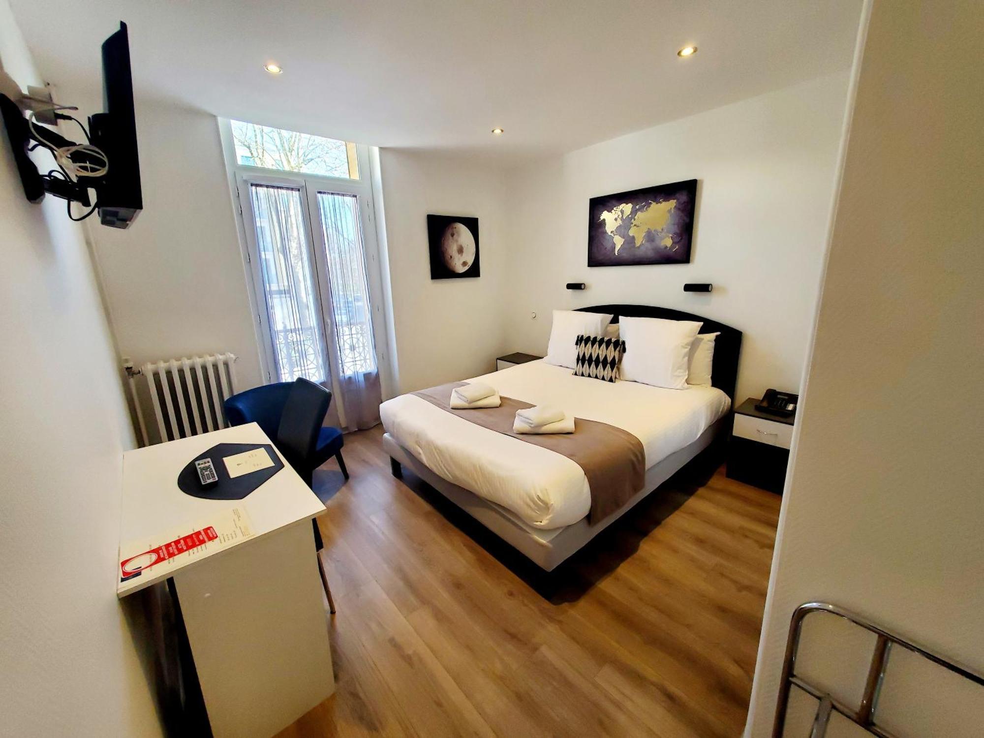 Logis Hotel Belle Etoile Виши Екстериор снимка