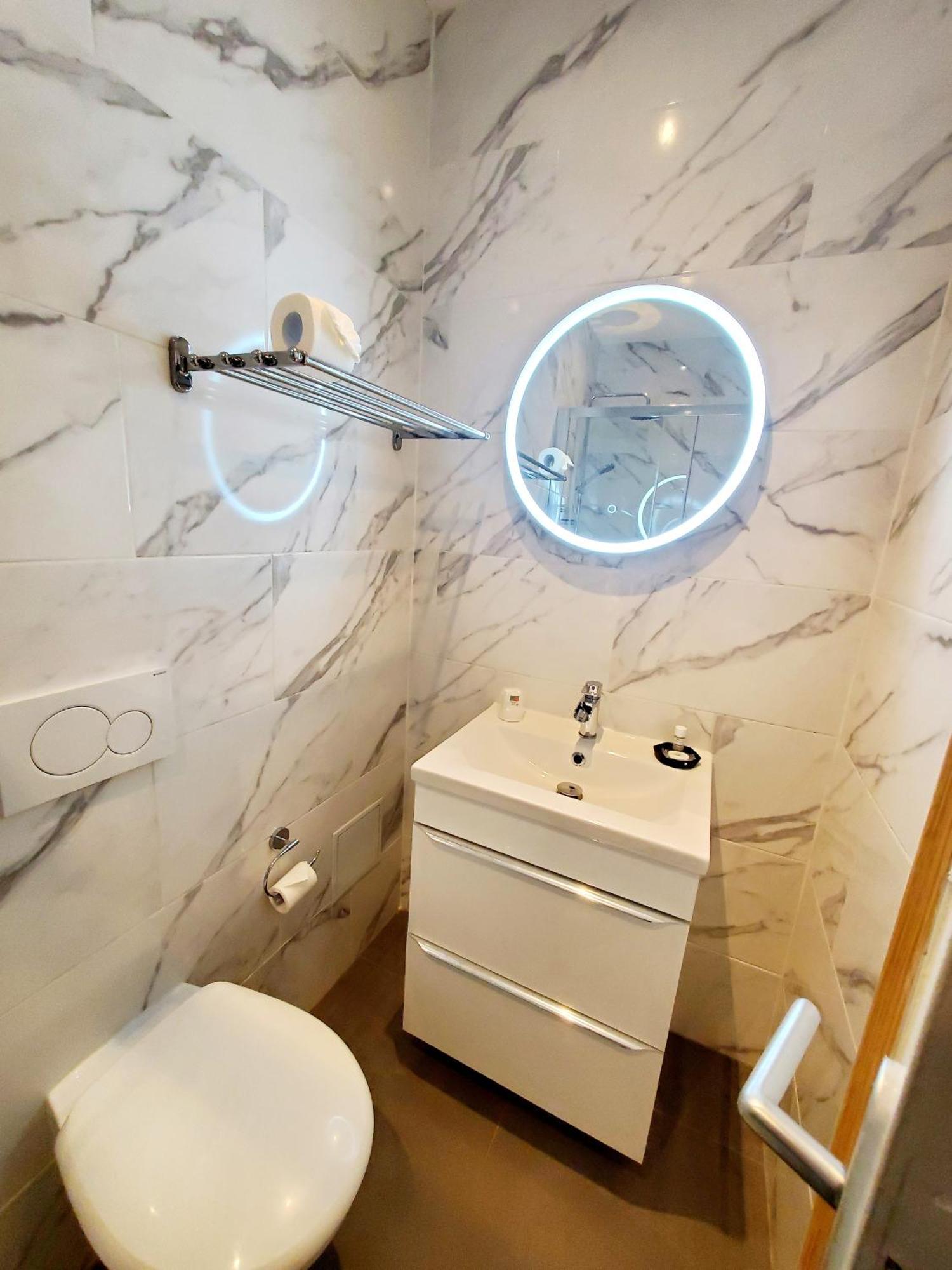 Logis Hotel Belle Etoile Виши Екстериор снимка