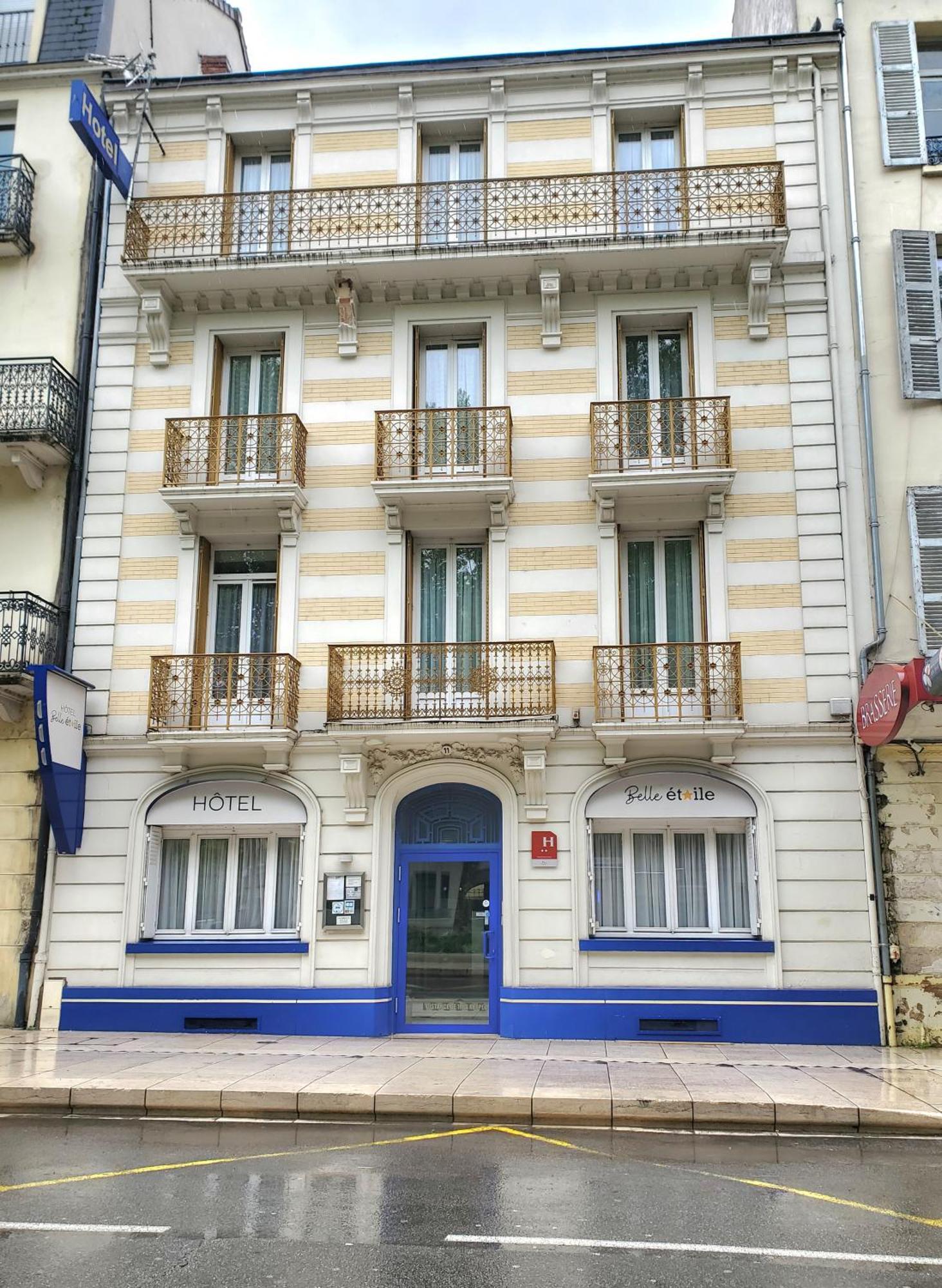Logis Hotel Belle Etoile Виши Екстериор снимка